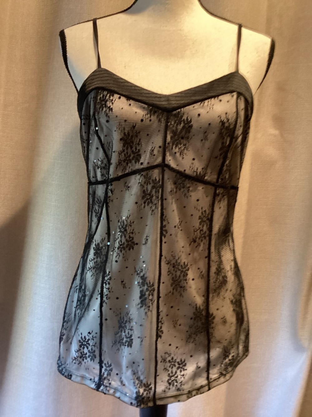 Express Black Label Satin-Like Lined Tank, size large.